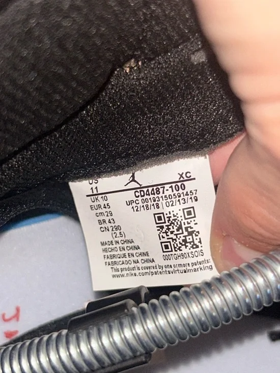 Travis Scott Jordan 1 High mocha - Picture 6 of 11